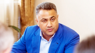 Глава Росавтодора Роман Новиков богат сыном