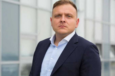 Бывшему заместителю главы администрации Сургута Виталию Шарову и его подчинённому предъявлено обвинение в мошенничестве на сумму 120 миллионов рублей