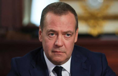 Схема номиналов и роскоши: как экс-президент Дмитрий Медведев и семья Валериана Мазараки пользуются &laquo;кремлевской конюшней&raquo; через подставные автобазы