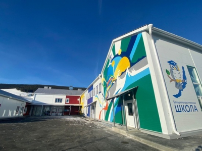 Школа в Большом Голоустном из модульной стала капитальной, но учиться в ней нельзя