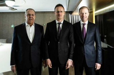 Глава Министерства иностранных дел Венгрии Петер Сийярто прибыл в Москву для обсуждения вопроса сохранения цен на российские нефть и газ