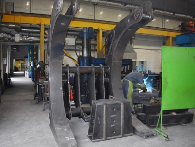 Реклама для отчета или реальный прорыв? «Борус» Пестрикова займется лесной техникой