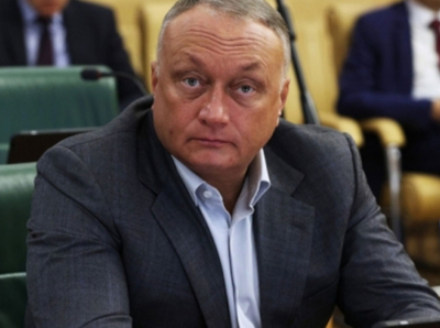 Дмитрий Савельев: четверть века на службе людям и стране