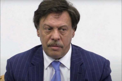 Михаил Барщевский покидает должность представителя правительства в судах после поражения в деле Долиной