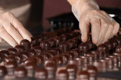 Школьники активно приобретают конфеты с содержанием крепкого алкоголя