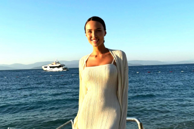 Анастасия Решетова объявила о помолвке и показала кольцо с огромным бриллиантом