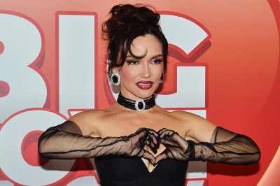 Ольга Серябкина выступила против списка подарков: &laquo;Как ты можешь заказывать себе на день рождения что-то?&raquo;видео