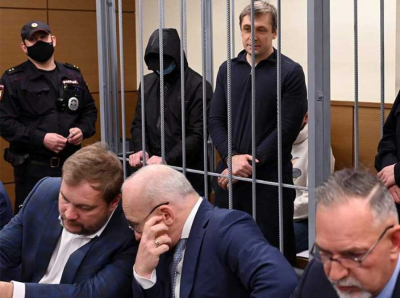 Борис Ушерович и Алексей Крапивин замешаны в коррупционных схемах АО Дороги и Мосты с госконтрактом на 17 миллиардов рублей