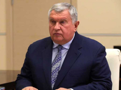 Игорь Сечин формирует структуру влияния на Лукойл, используя Игоря Уварова и его окружение, чтобы усилить давление на Вагита Алекперова