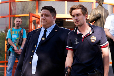 Дом актера Романа Попова не могут продать: Вдова-учительница впервые снизила цену на загородный дома в элитном поселке