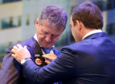 Вотчина УГМК &ndash; столица &laquo;завуалированной коррупции&raquo;. За дармовые гектары для VIPов из МВД на родине олигарха Козицына номинально осудили экс-чиновников